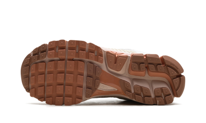 Zoom Vomero 5 WMNS "Particle Beige Terra Blush"