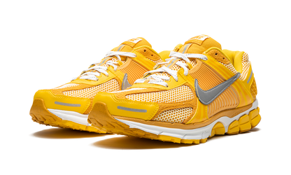 Zoom Vomero 5 "Varsity Maize"
