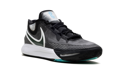 Kyrie 8 "Light Menta"