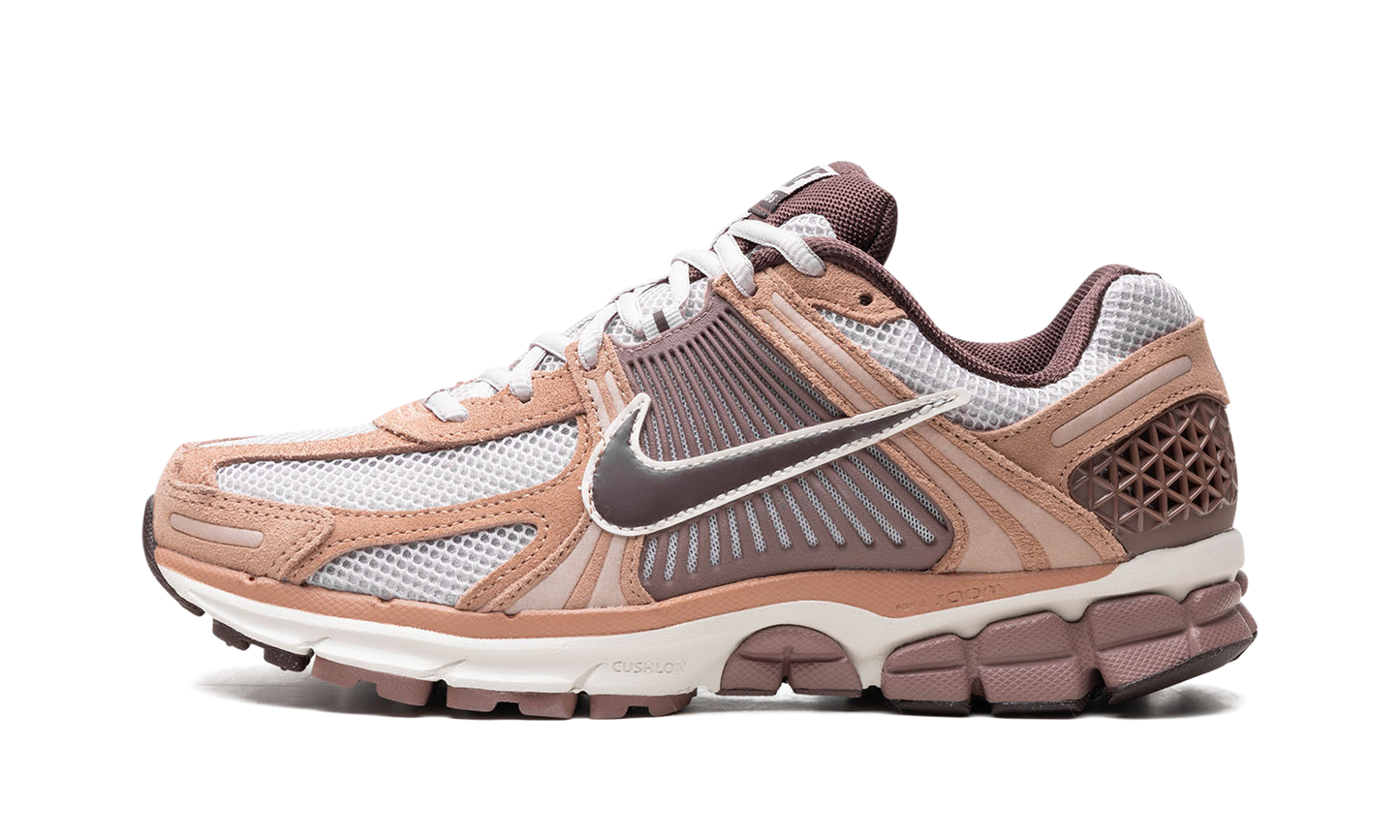 Zoom Vomero 5 "Dusted Clay"