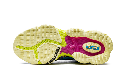 LeBron 19 Low "LeBronival"