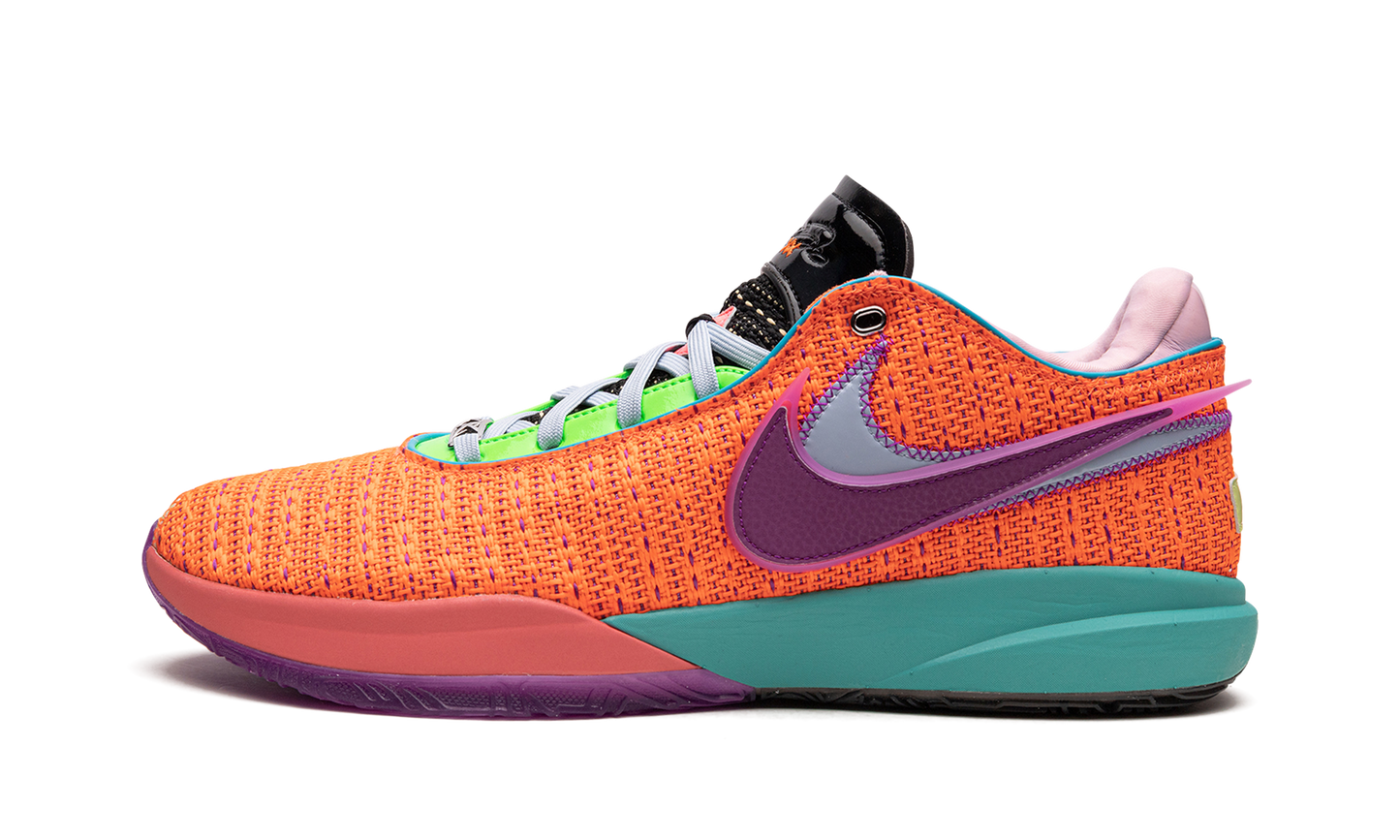 LeBron 20 "Chosen 1"