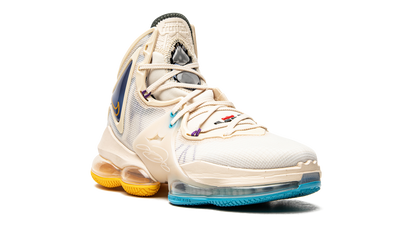 LeBron 19 "Minneapolis Lakers"