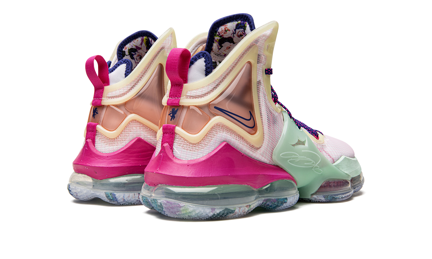 LeBron 19 "Valentine's Day"