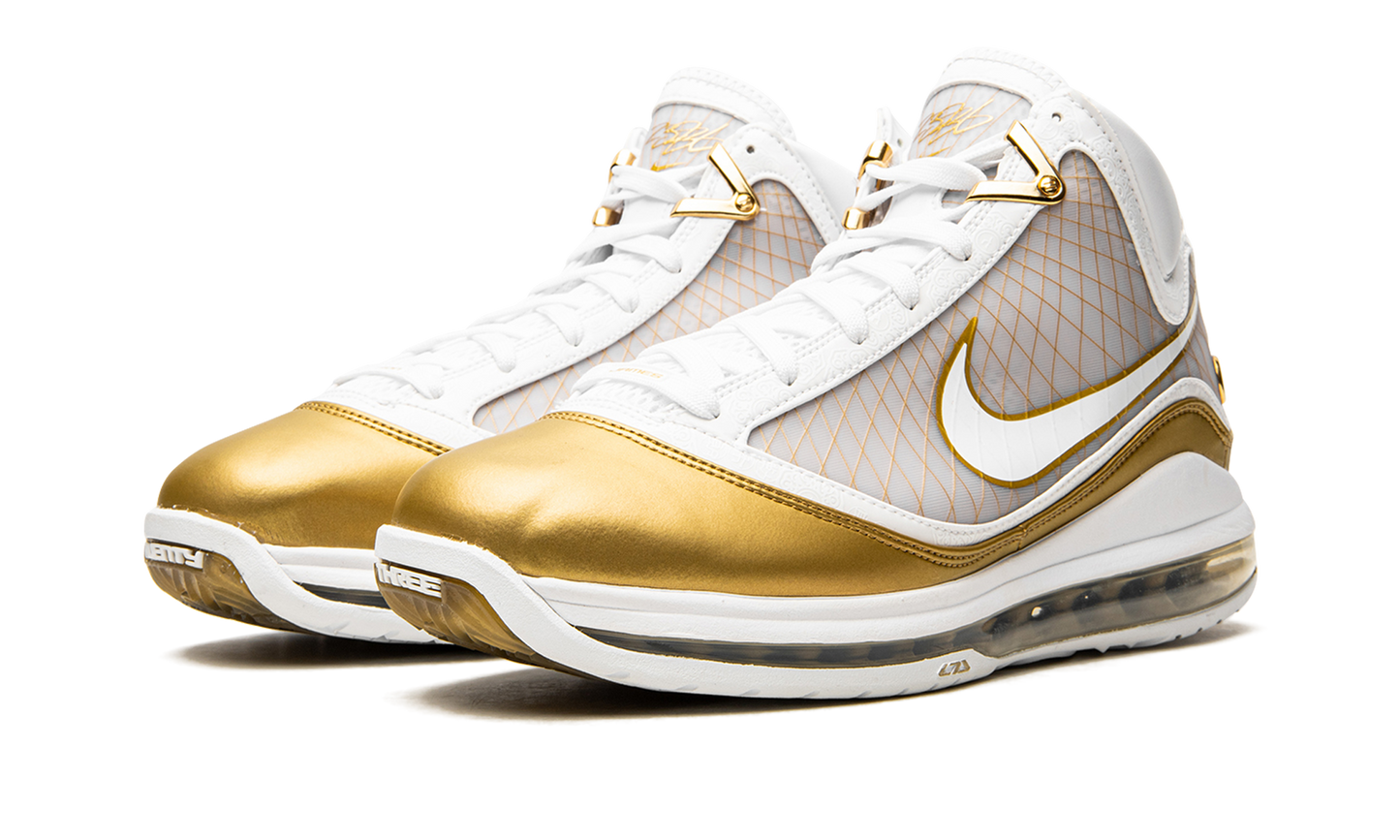 Lebron 7 Retro QS "China Moon"
