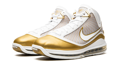 Lebron 7 Retro QS "China Moon"