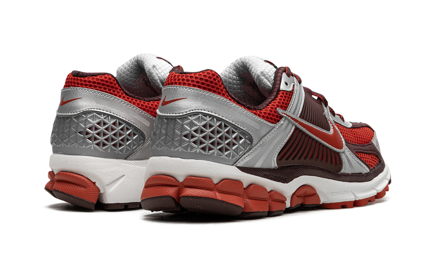 ZOOM VOMERO 5 WMNS "Team Red"