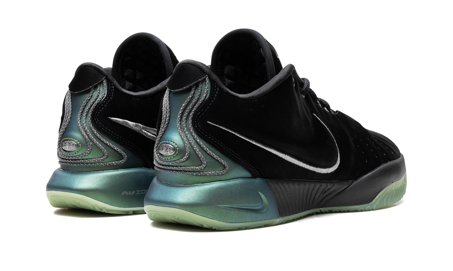 LeBron 21 "Tahitian"