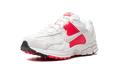 Air Zoom Vomero 5 WMNS "Siren Red"