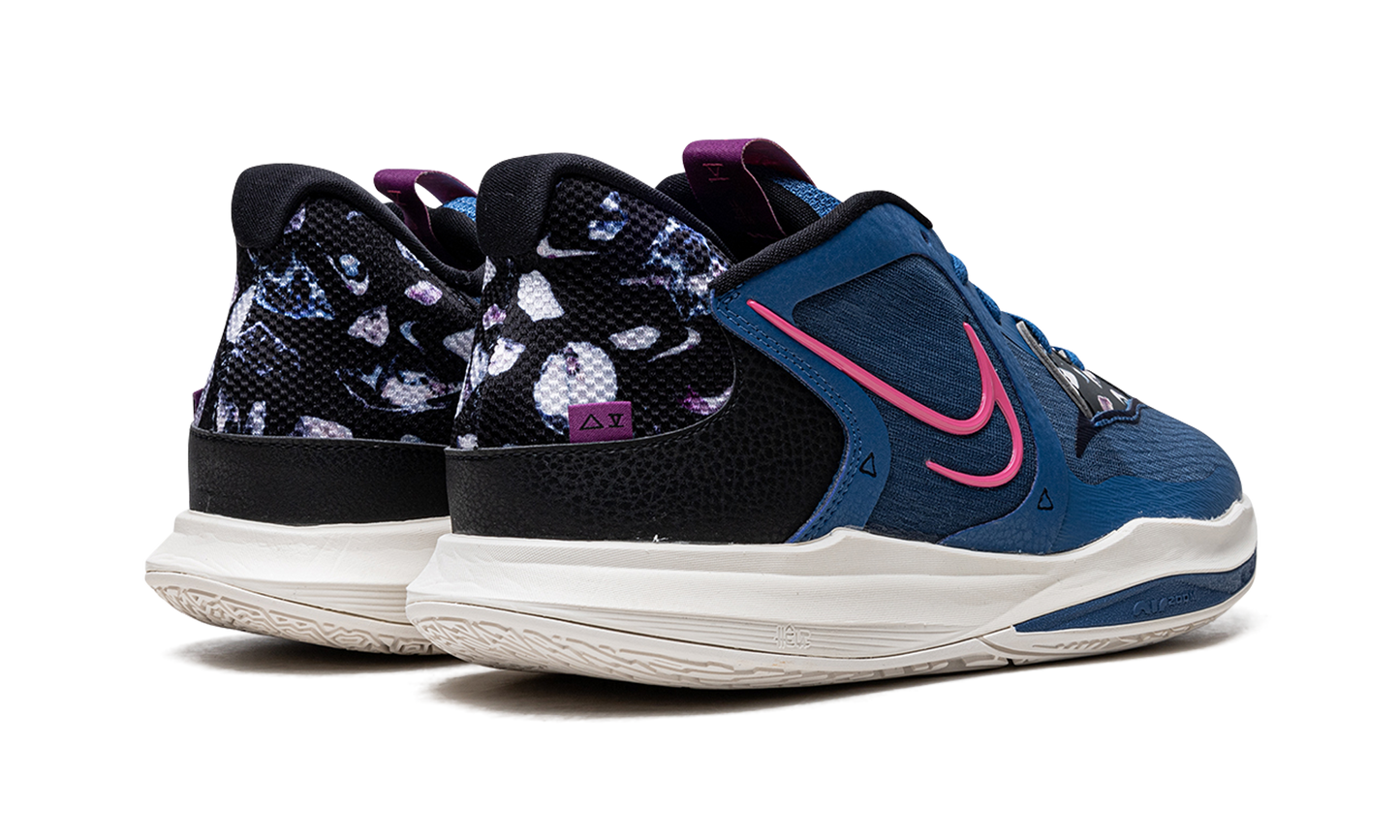 Kyrie 5 Low