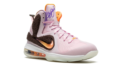 LeBron 9 "King of LA (2022)"