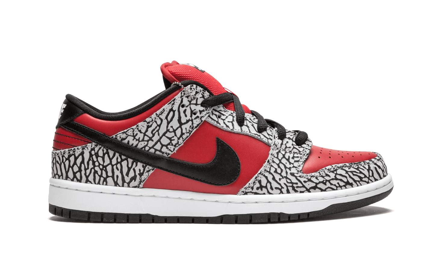 SB Dunk Low Premium "Supreme - Red Cement"