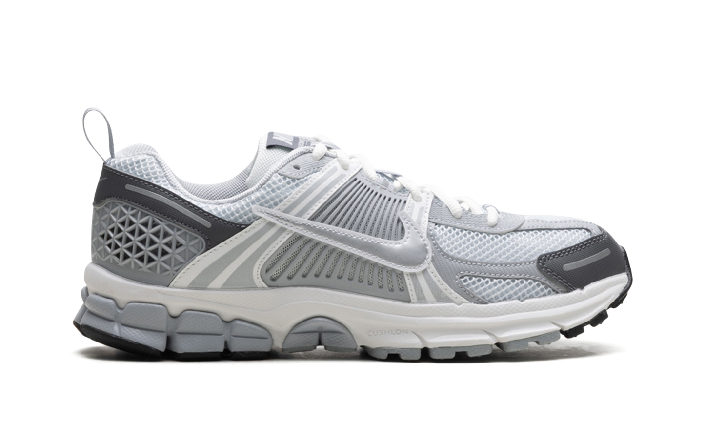 Zoom Vomero 5 "Pure Platinum"