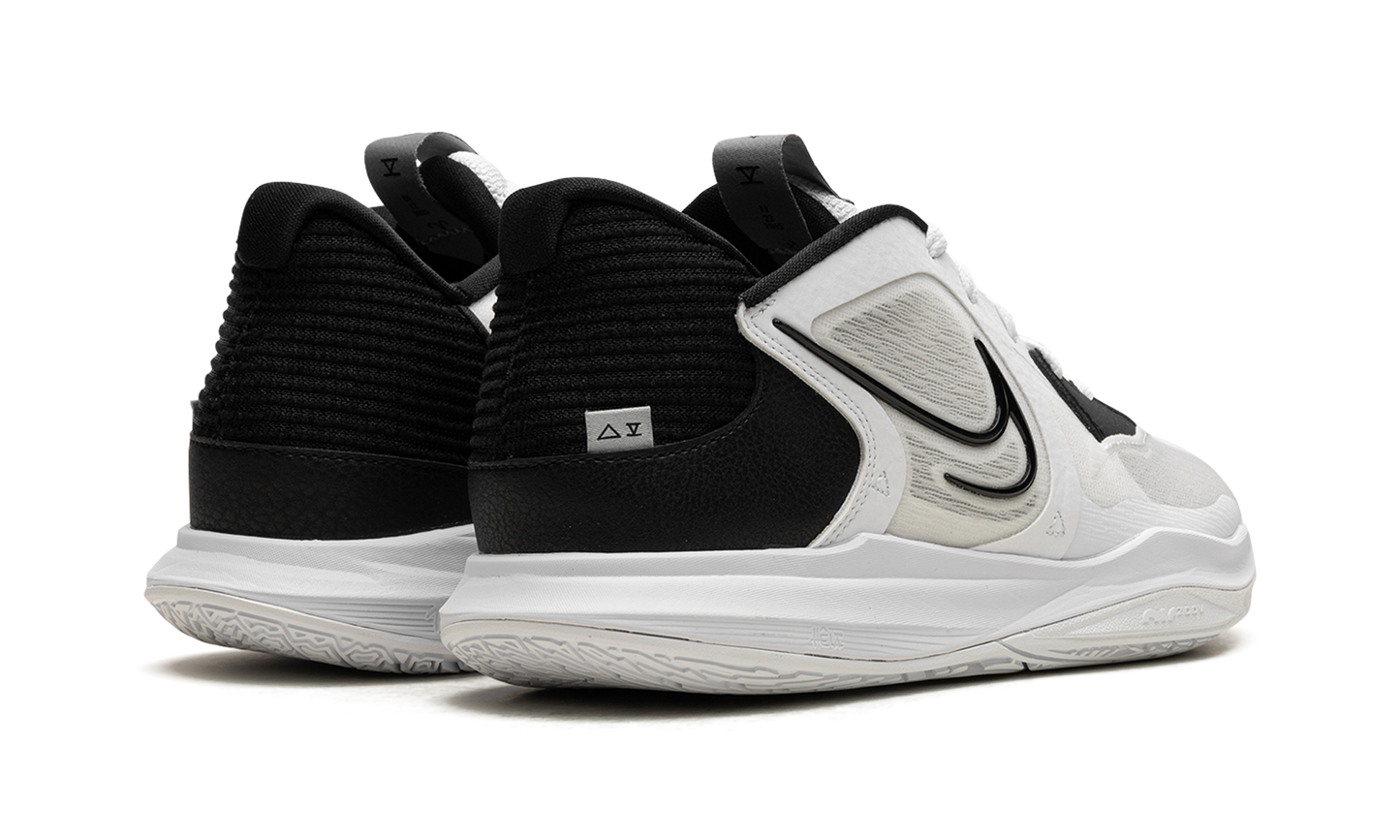 Kyrie 5 Low "White Wolf Grey Black"