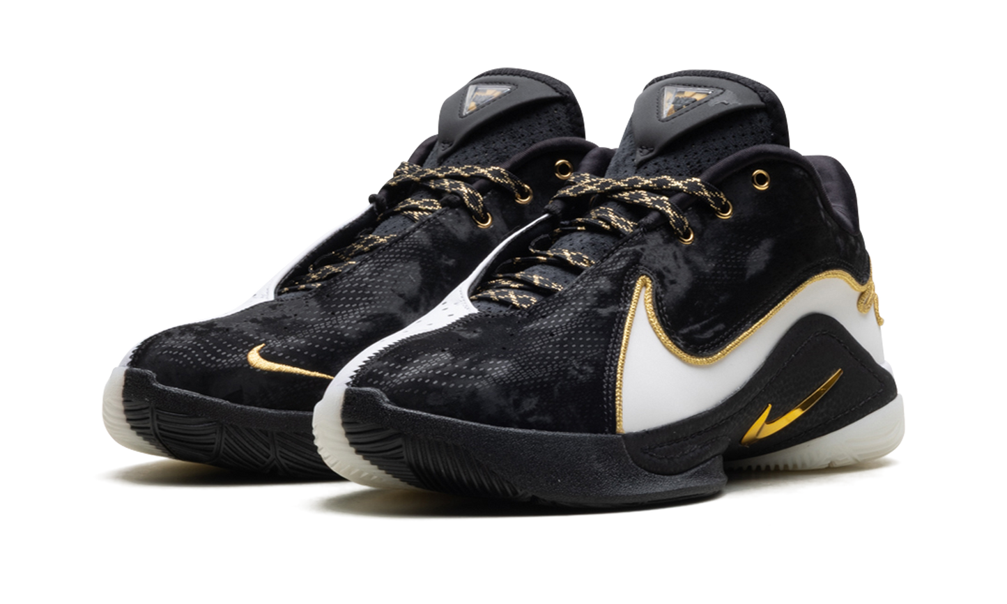 LeBron 22 "Mogul"