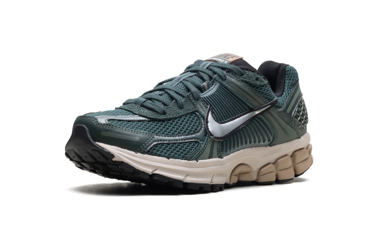 Air Zoom Vomero 5 WMNS "Vintage Green"