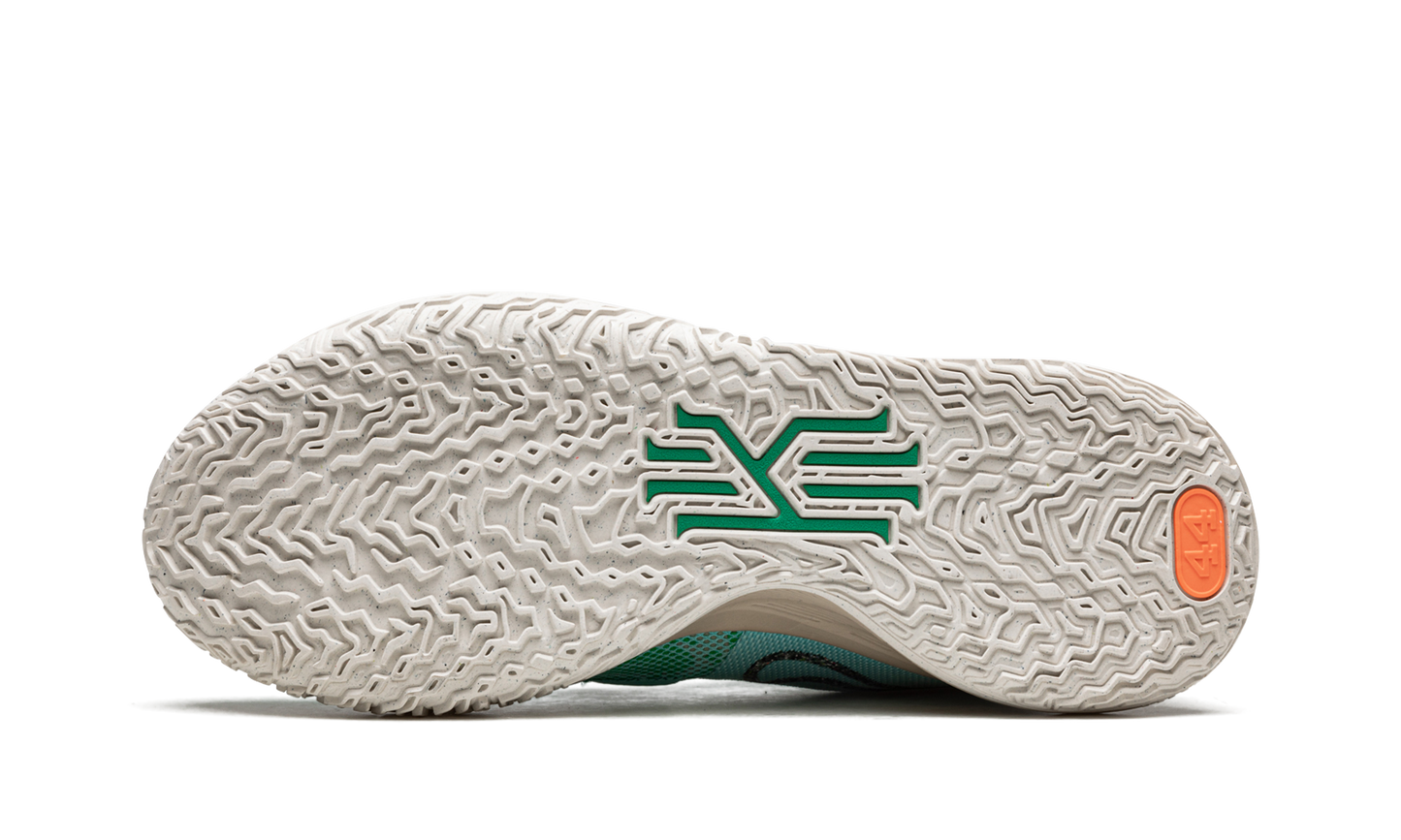 Kyrie 7 "Copa"