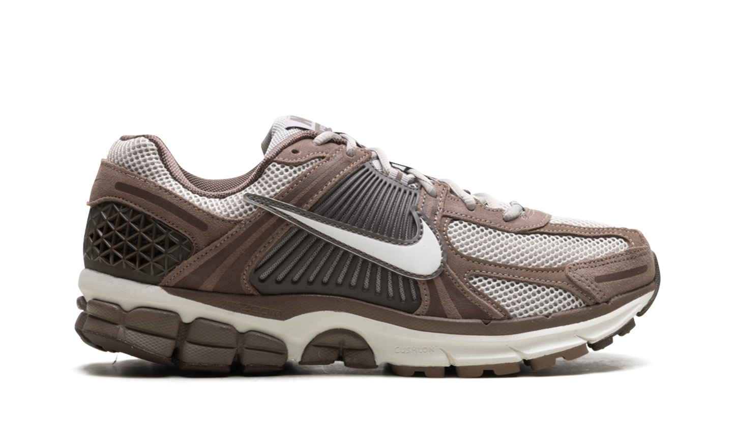 Zoom Vomero 5 "Mink Brown"