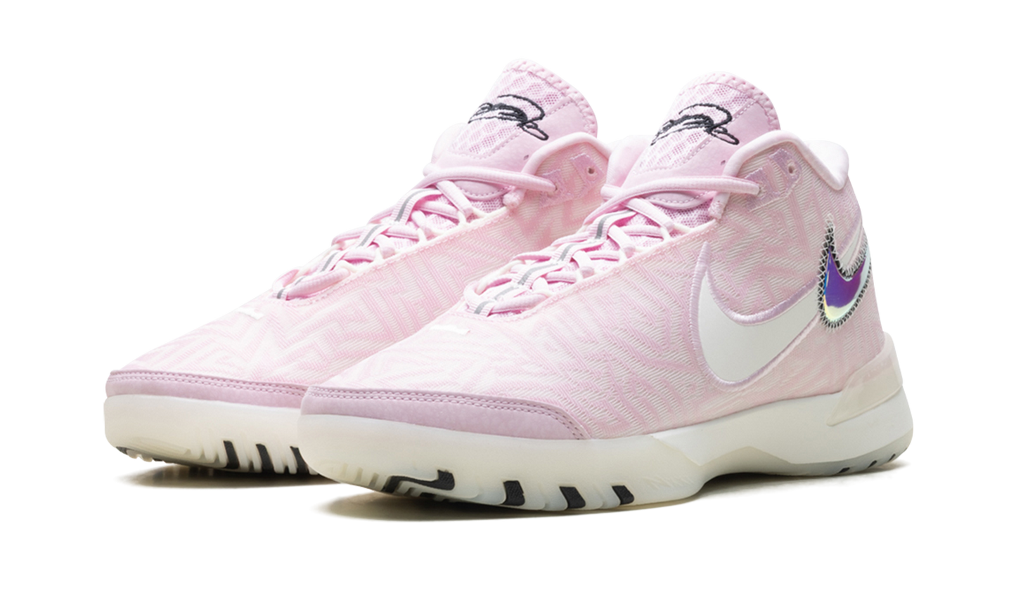Zoom LeBron NXXT Genisus "Pink Sail"
