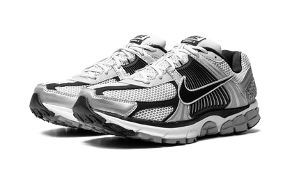 Zoom Vomero 5 "Metallic Silver Black"