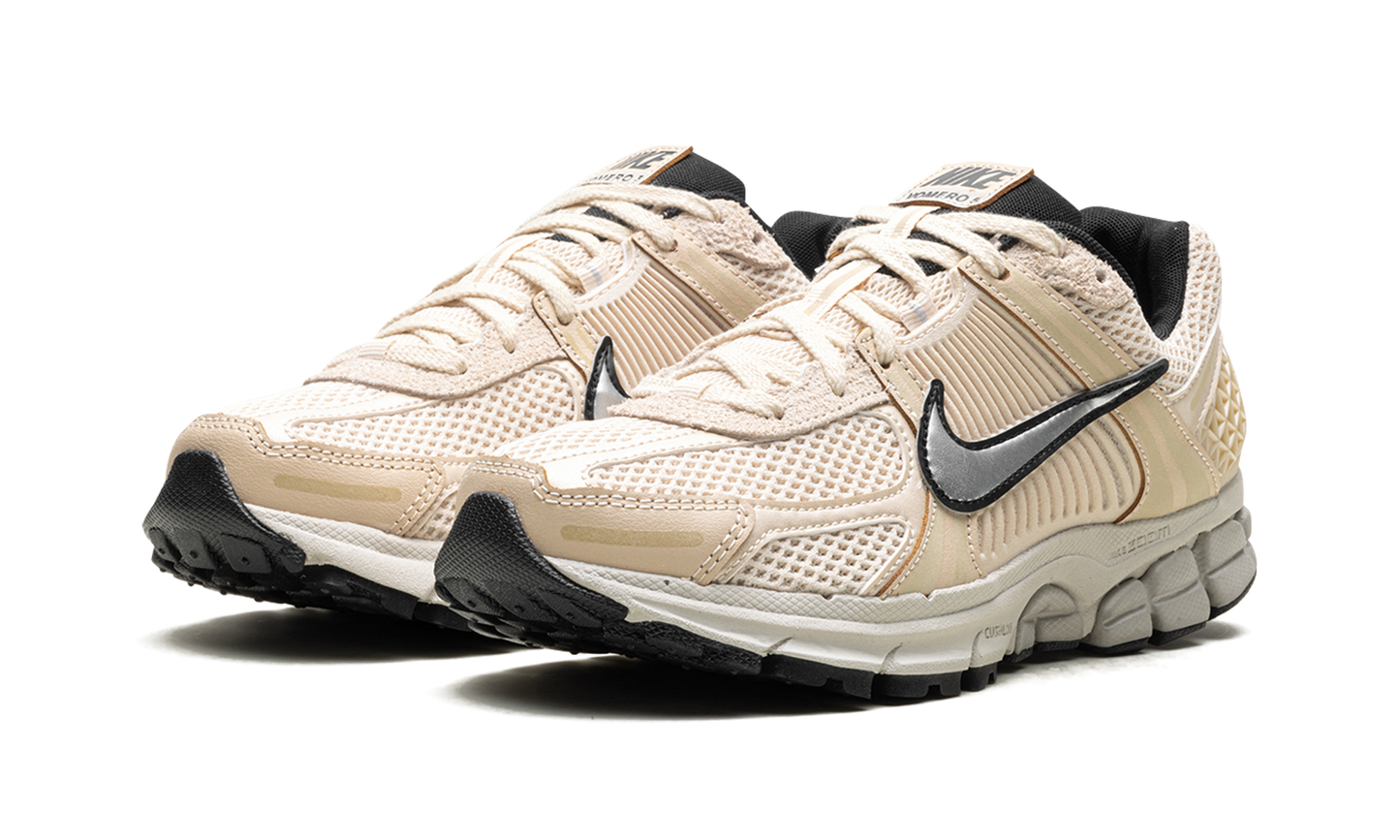 Zoom Vomero 5 WMNS "Pearl White"