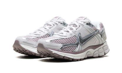 Zoom Vomero 5 WMNS "Platinum Violet"