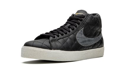 Blazer SB "Supreme - Black (2006)"