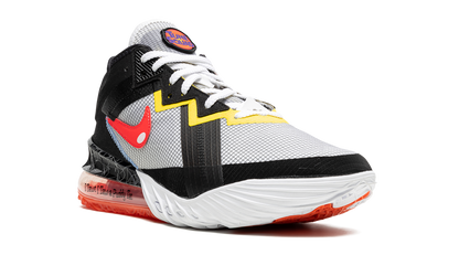 LeBron 18 Low "Sylvester vs Tweety"