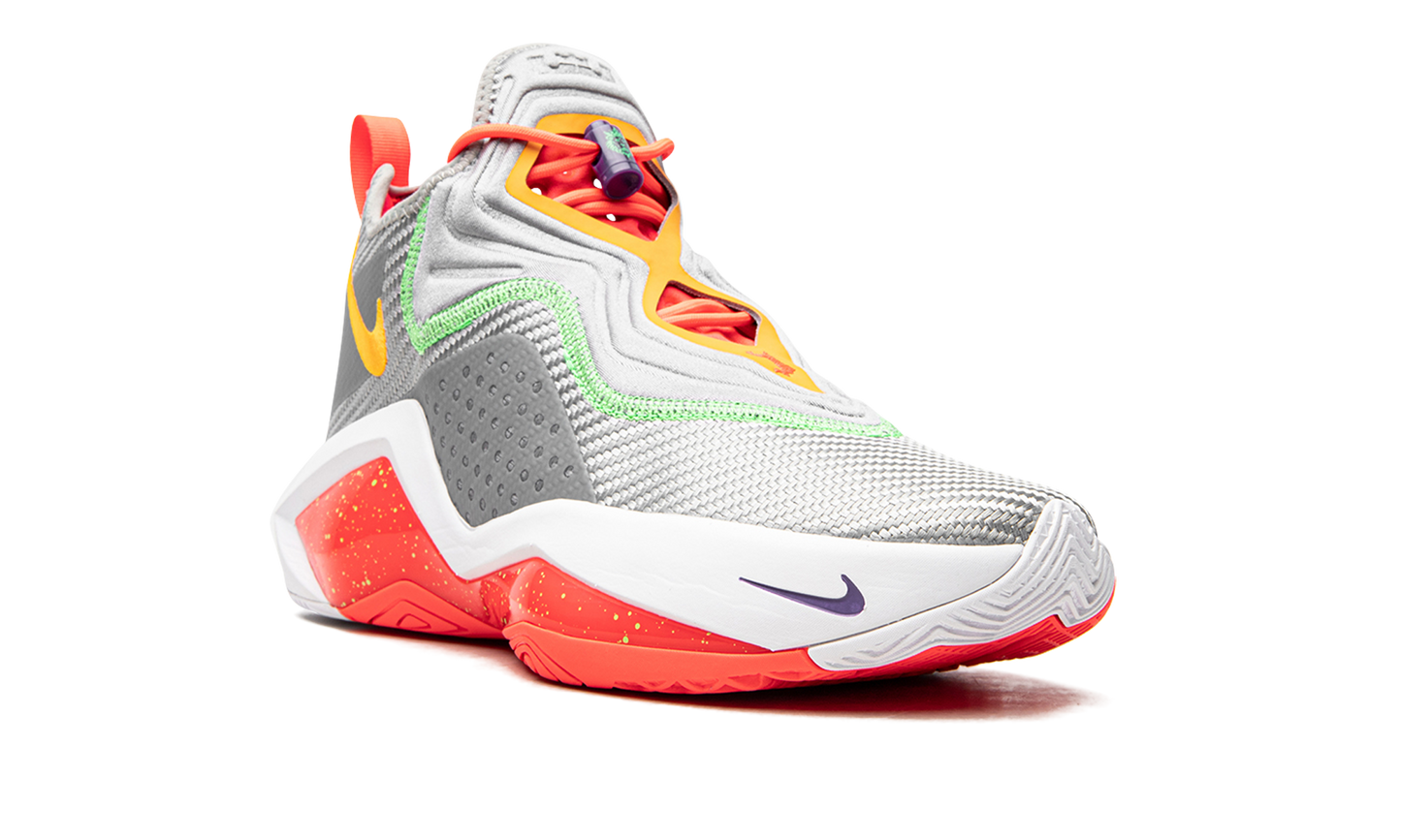 LeBron Soldier 14 "Hare"