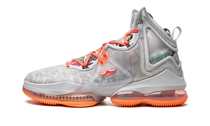LeBron 19 "Fast Food"