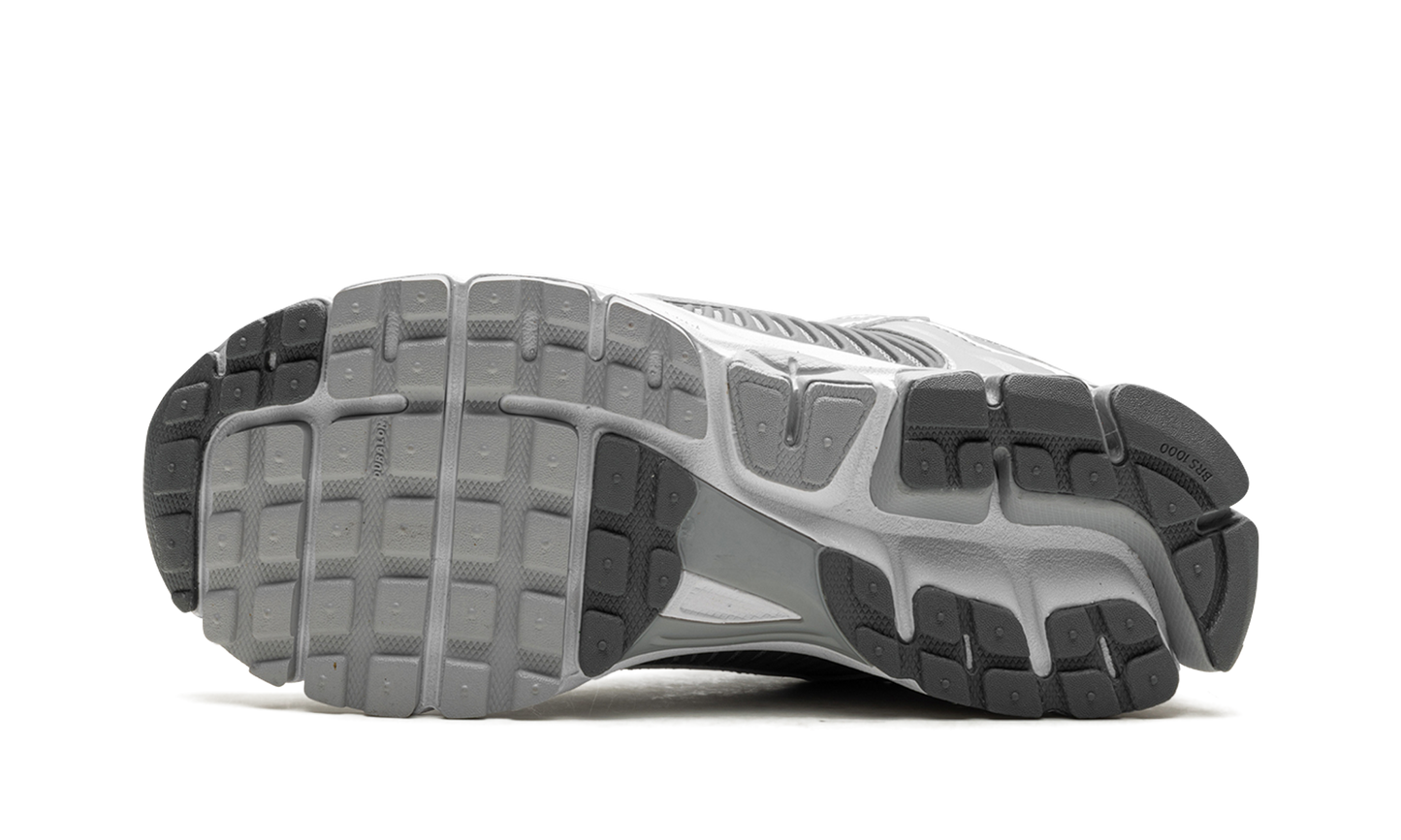 Zoom Vomero 5 "Cool Grey"