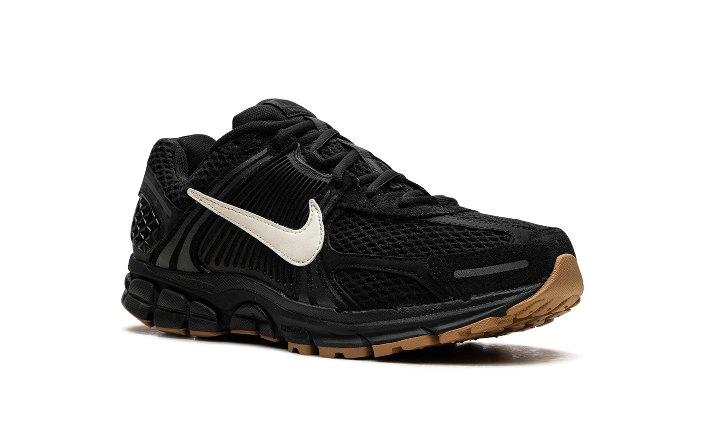 Zoom Vomero 5 "Black Gum"