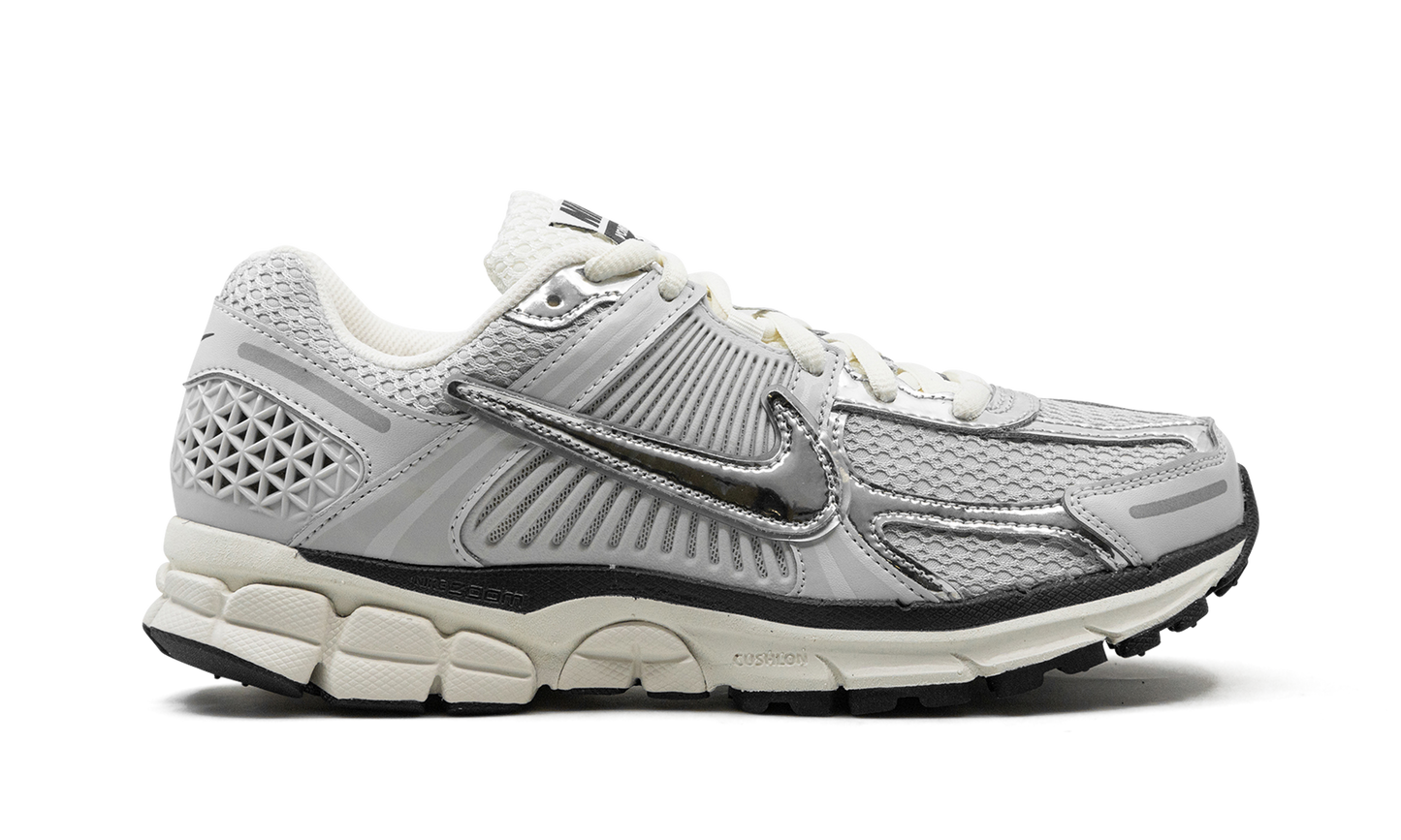 Zoom Vomero 5 "Chrome"