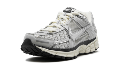 Zoom Vomero 5 "Chrome"