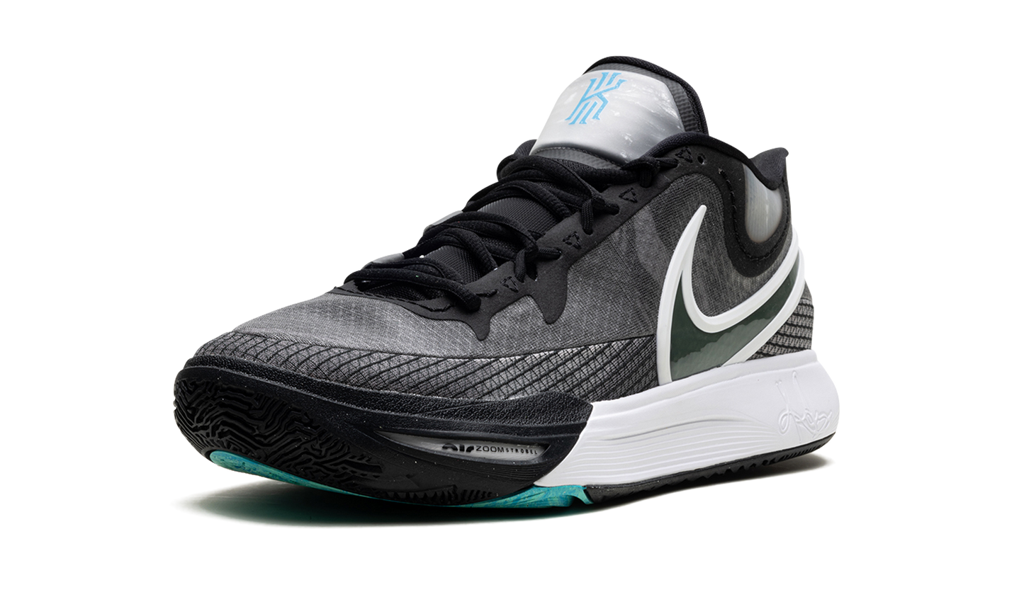 Kyrie 8 "Light Menta"