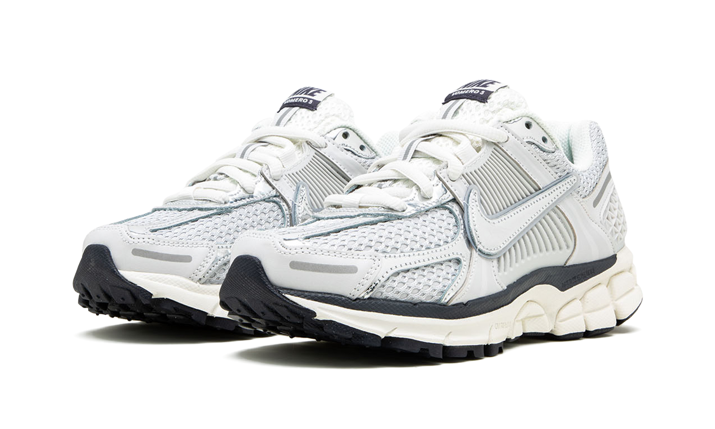 VOMERO 5 MNS WMNS "Photon Dust"