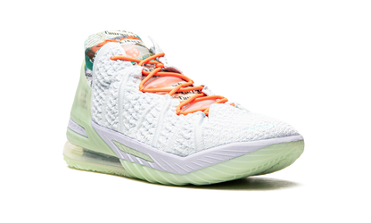 LeBron 18 "Diana Taurasi GOAT Vision"