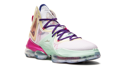 LeBron 19 "Valentine's Day"