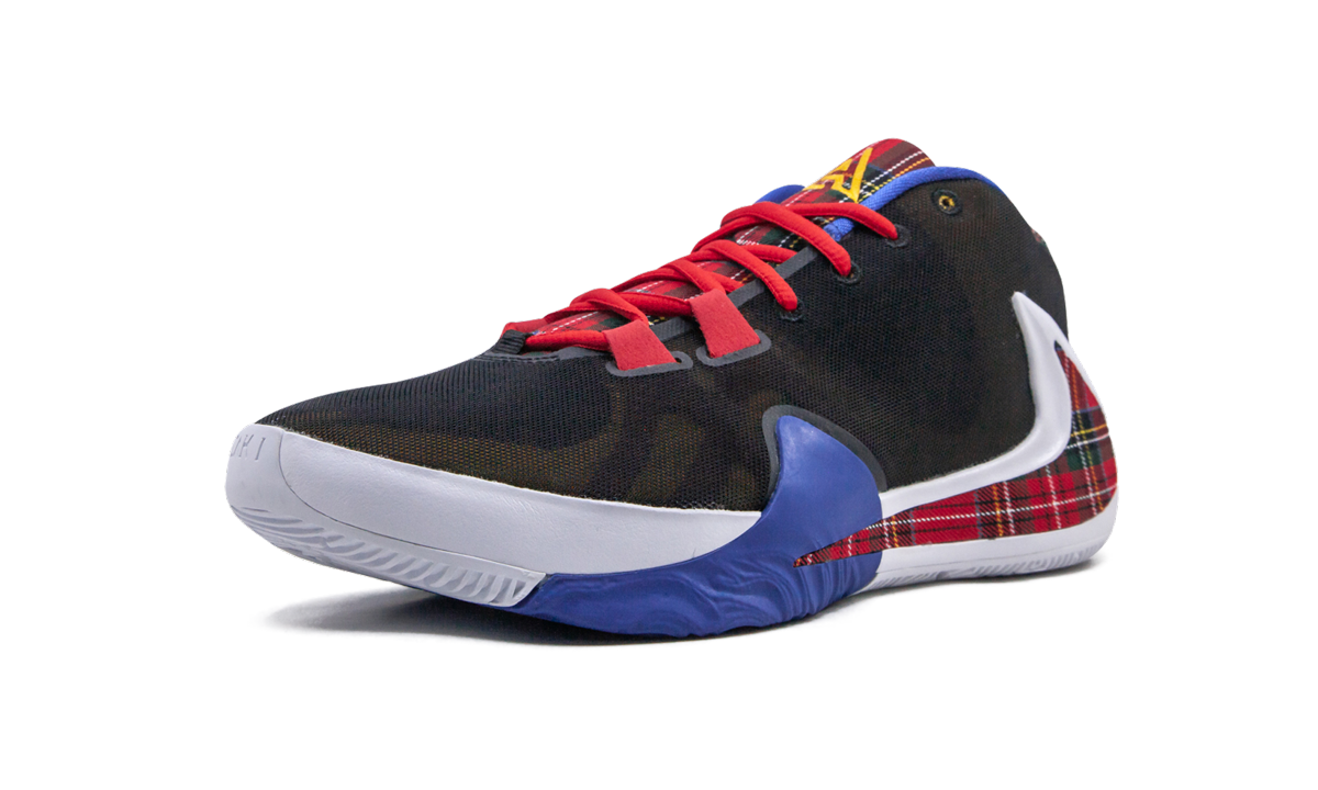 Zoom Freak 1 AS "Employee of the Month"